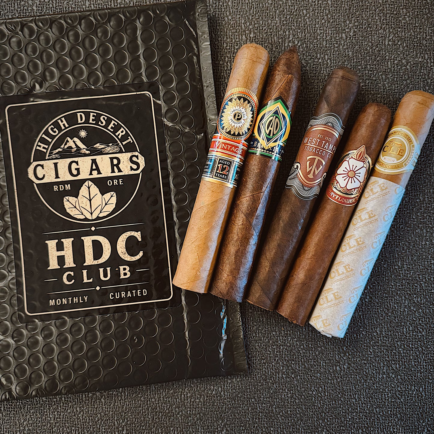 Monthly Cigar Club - 5 Premium Cigars